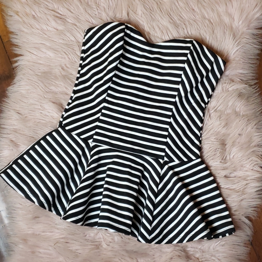 Black and White Strapless Peplum Top.
